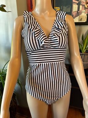 Black & White Striped Ruffle V-Neck One-Piece Swimsuit